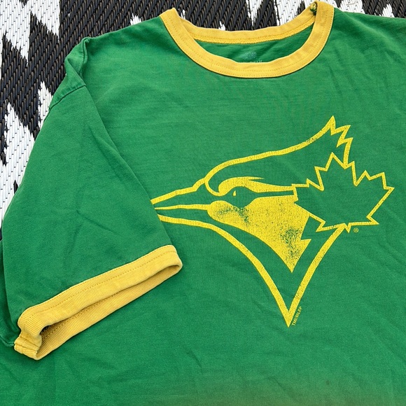 Green and Yellow Jays tee - Picture 7 of 9